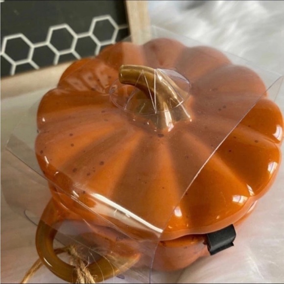 10 Strawberry Street Pumpkin Casserole Mini Cocottes/Ramekins Set of 2 - Picture 5 of 6